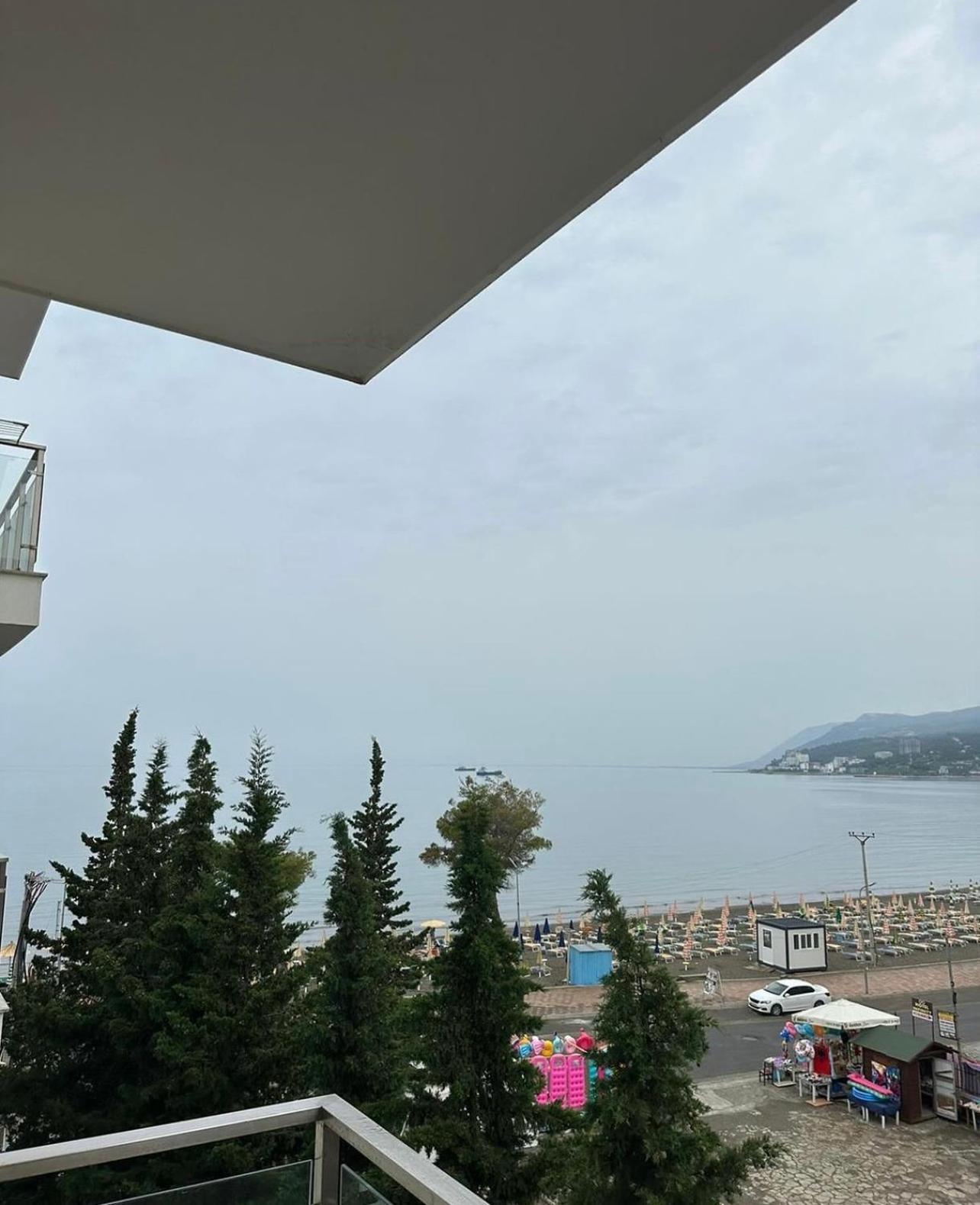 Deluxe Apartments With Balcony Shëngjin Eksteriør bilde